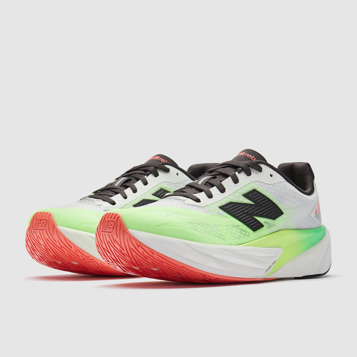 New Balance FuelCell Rebel v5 Green