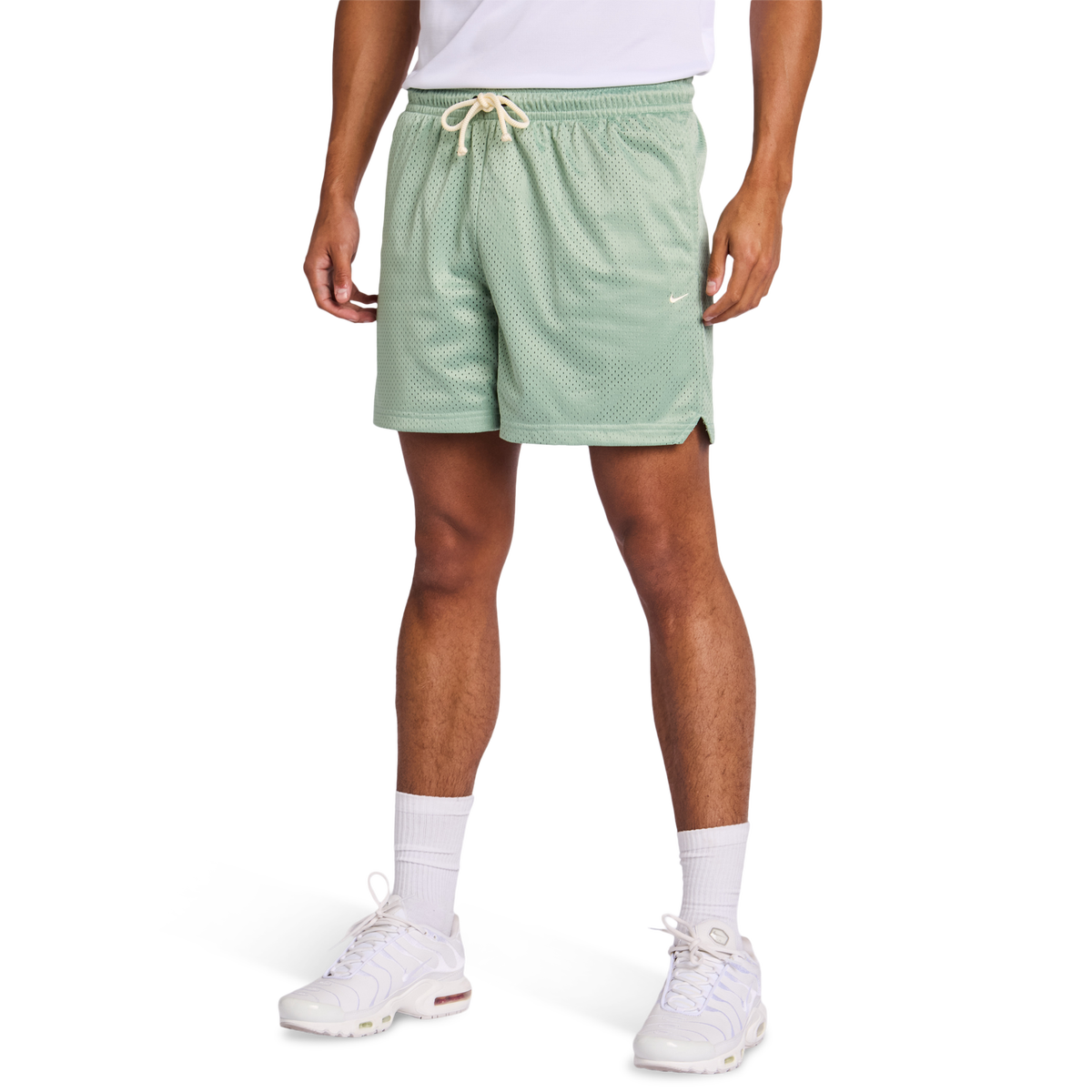 Nike Standard Issue Basketball Men's Shorts - Green