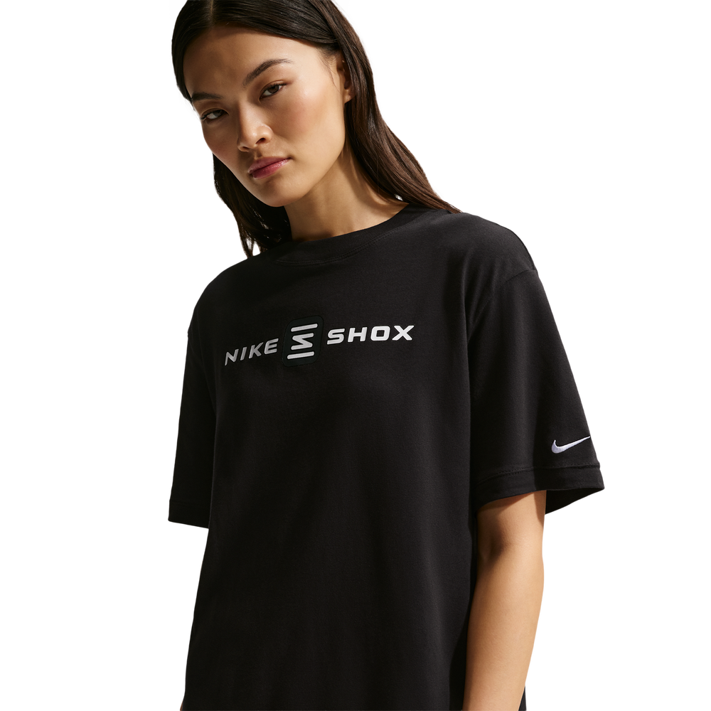 Nike Sportswear Women's T-Shirt - Black (2)