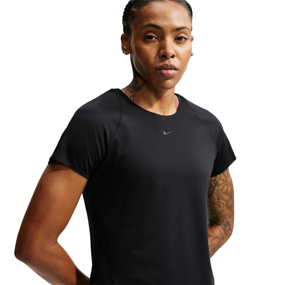 Nike Universa Dri-FIT Short-sleeve Women's T-Shirt - Black