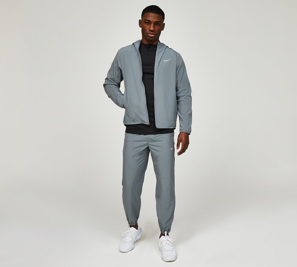 Nike Men's Dri-FIT Form Hoodie - Smoke Grey/Reflective Silver
