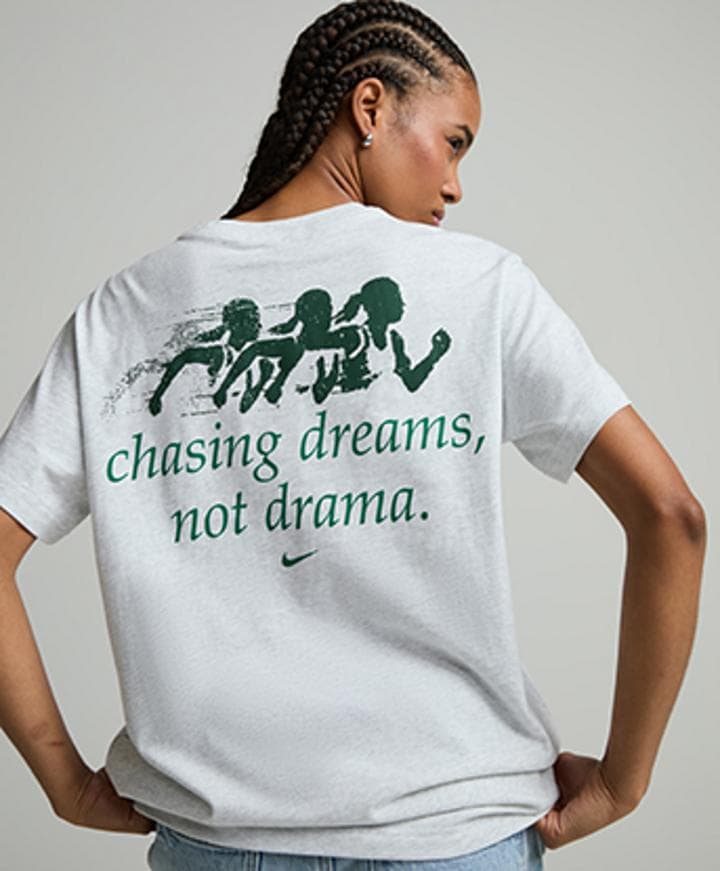 Nike Women's Athletics Run Club T-Shirt - Birch Heather/Sport Green