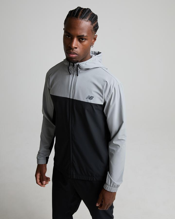New Balance Men's Sports Essential Woven Hoodie - Black/Reflective