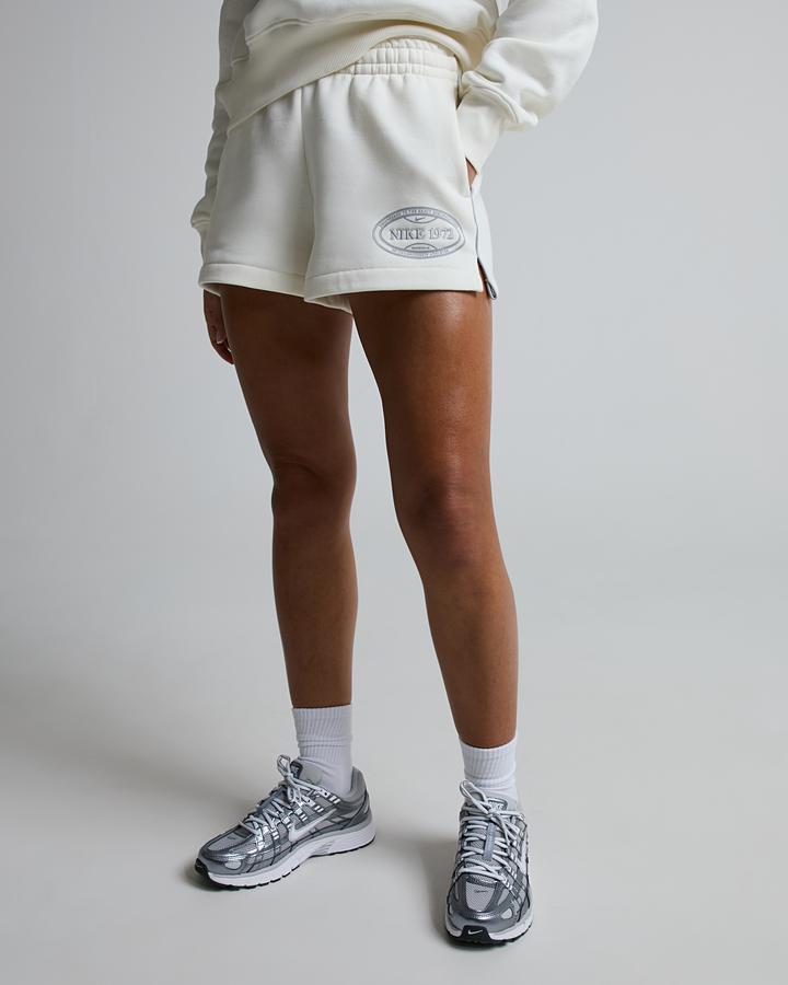 Nike Women's Trend Fleece Short - Sail