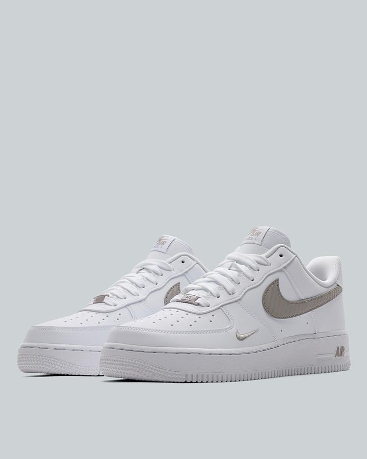 Nike Men's Air Force 1 Low LV8 DS Trainer - White/College Beige/White