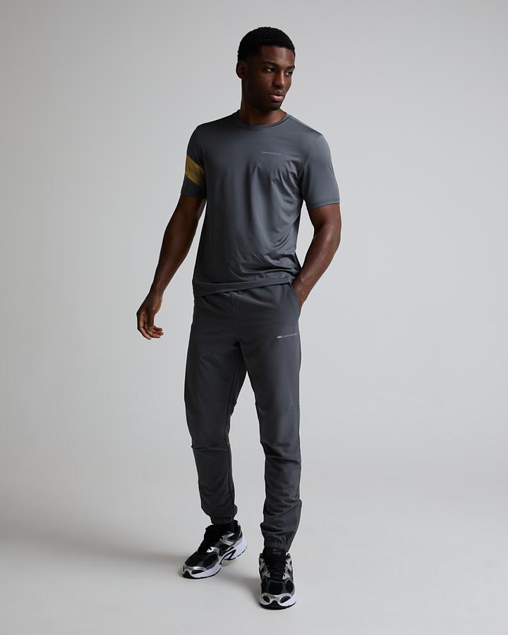 Monterrain Men's Distance T-Shirt - Forged Steel/Pastel Ochre