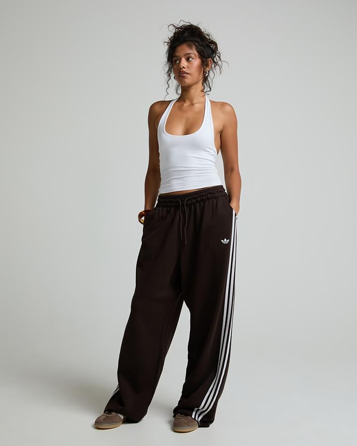adidas Women's Graphic Loose Fleece Pant - Aurora Coffee