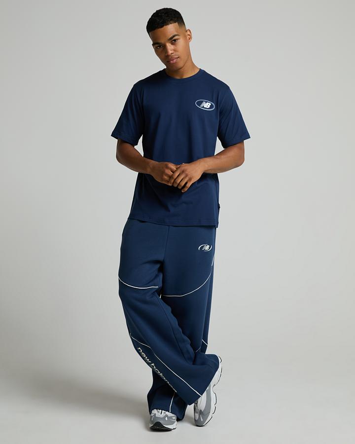 New Balance Men's Oval T-Shirt - Navy