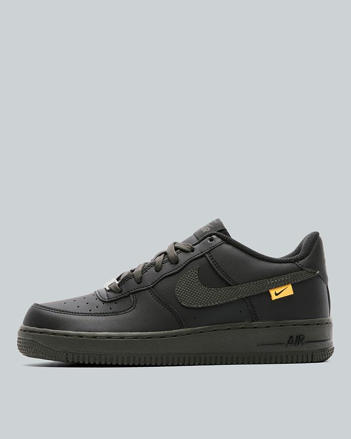 Nike Junior Air Force 1 Tech Trainers - Black Newsprint Metallic Silver