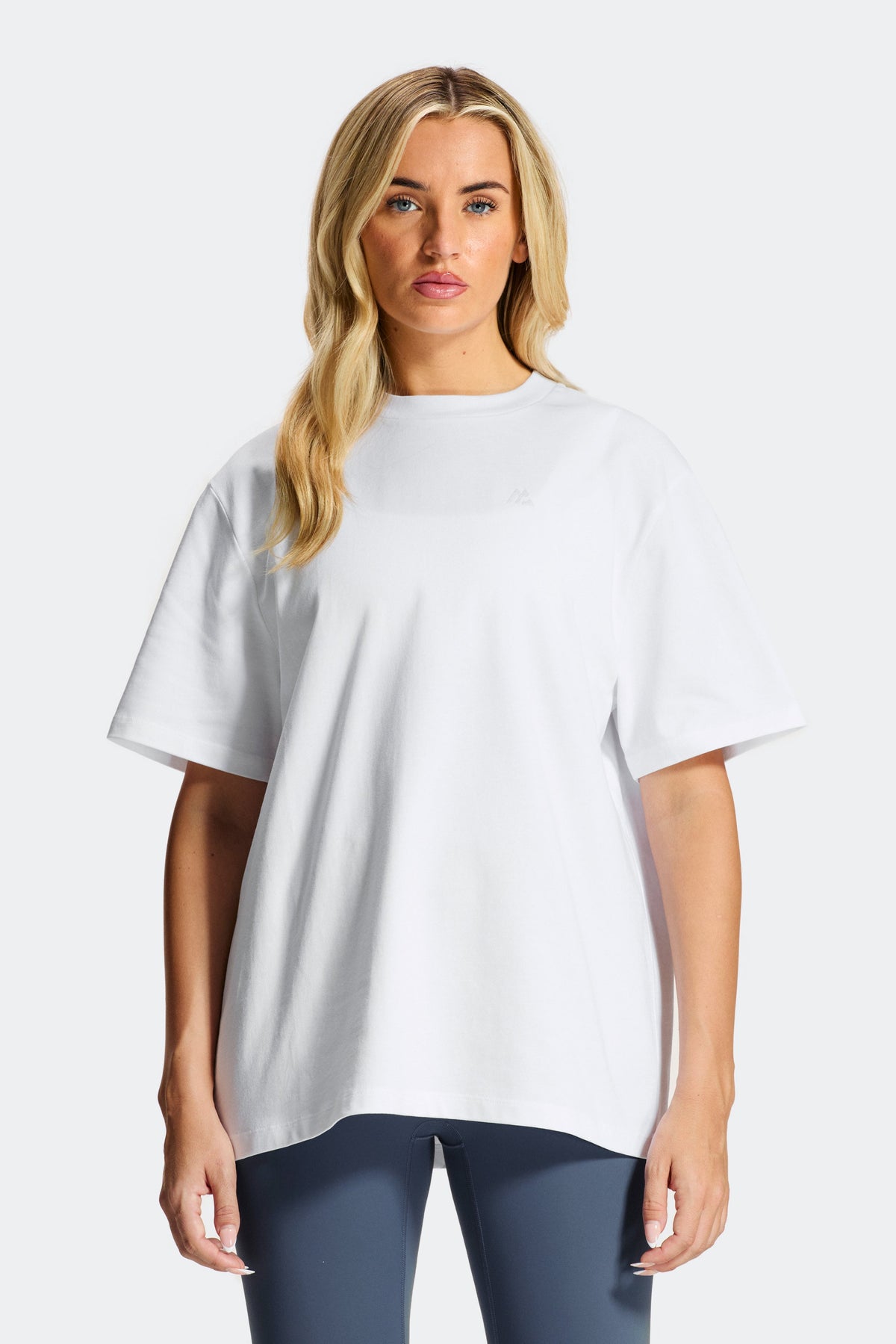 Montirex Women's Form Oversized T-Shirt - White