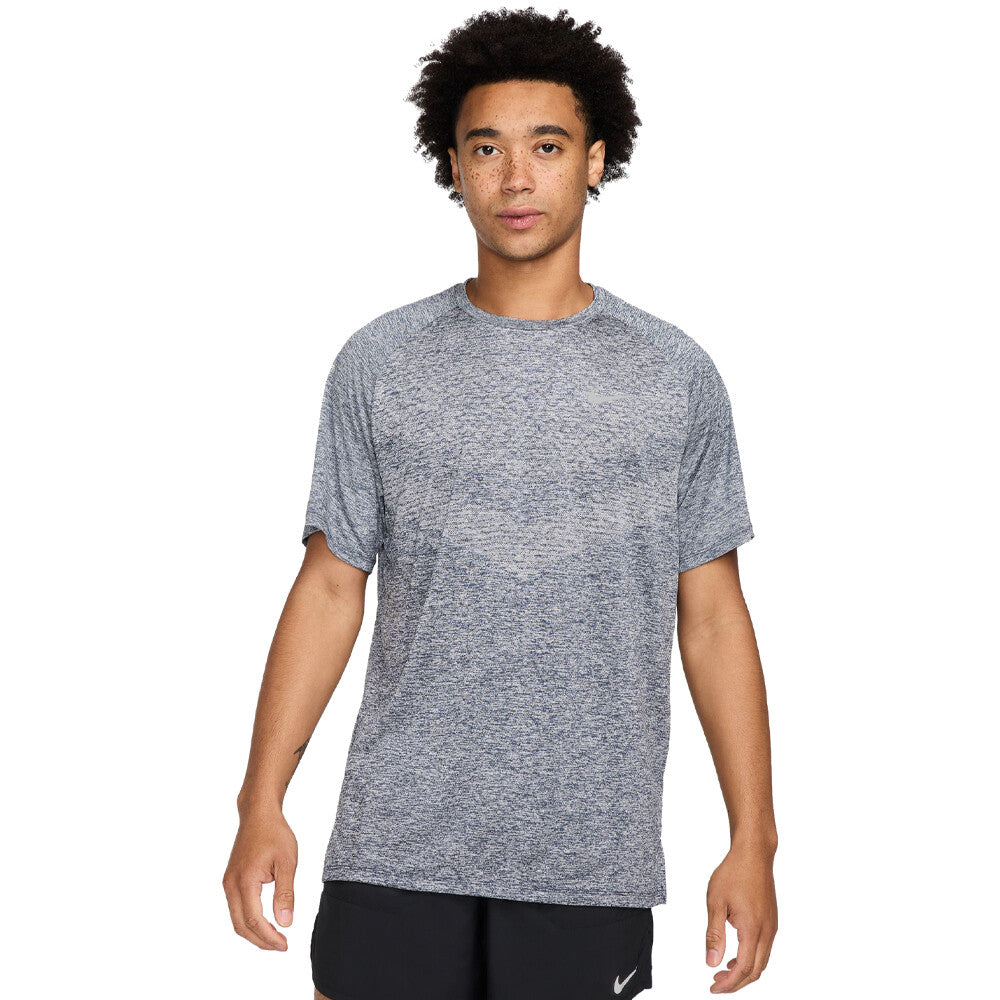 NIKE STRIDE DRI-FIT ADV T SHIRT - THUNDER BLUE/HEATHER
