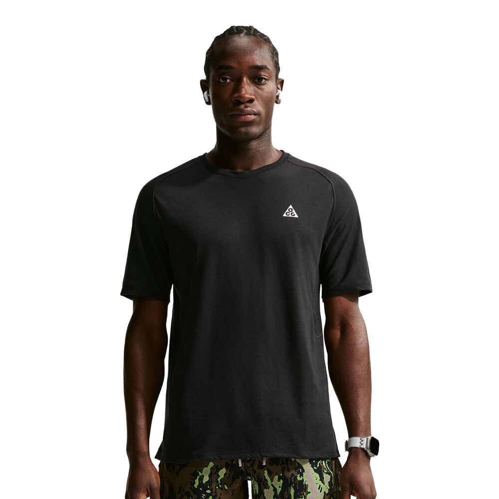 Nike ACG Dri-FIT ADV Solar Chase Men's Trail Running T-Shirt - Black