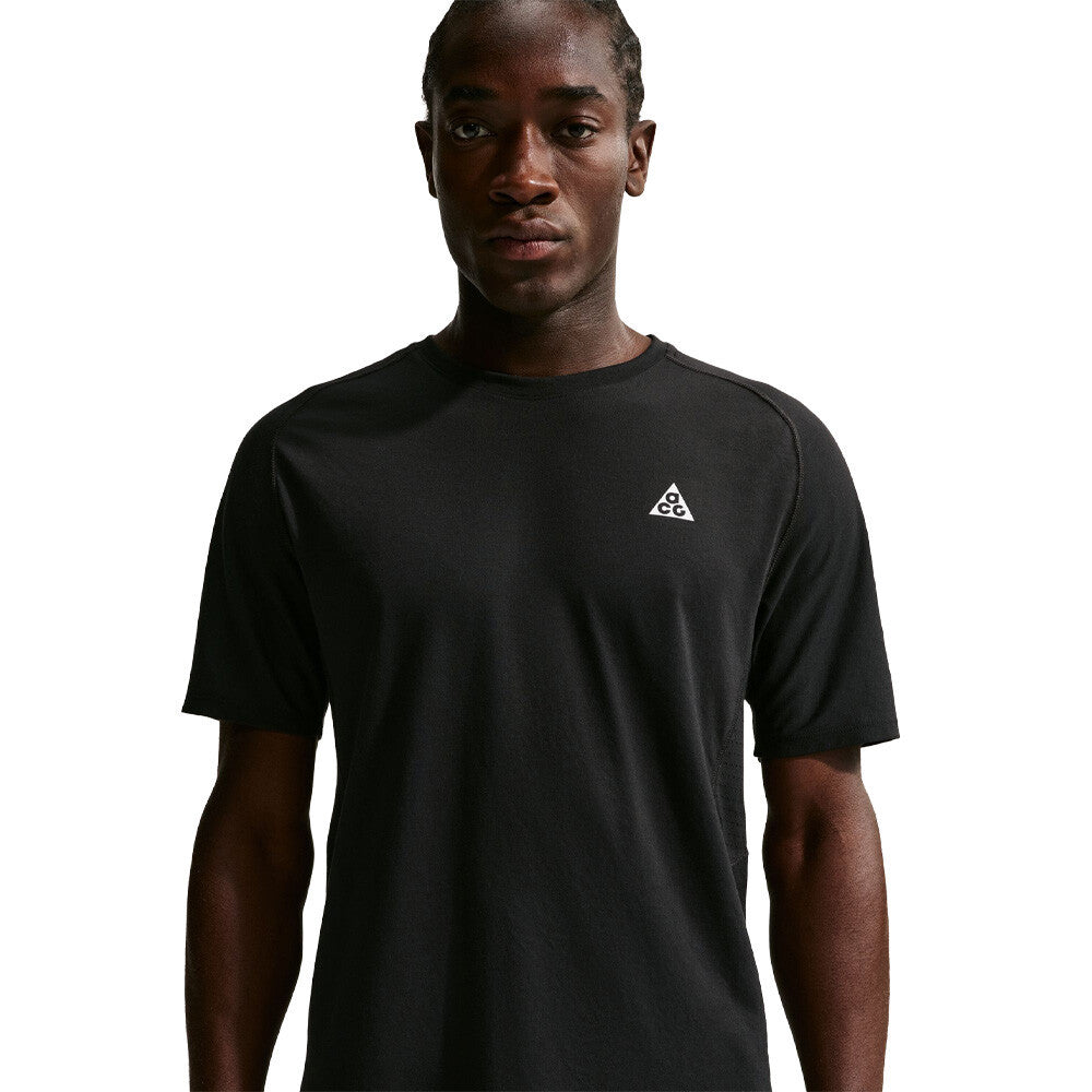 Nike ACG Dri-FIT ADV Solar Chase Men's Trail Running T-Shirt - Black