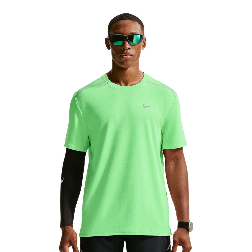 Nike Dri-FIT Miler Men's Running T-Shirt - Illusion Green/Cucumber Calm