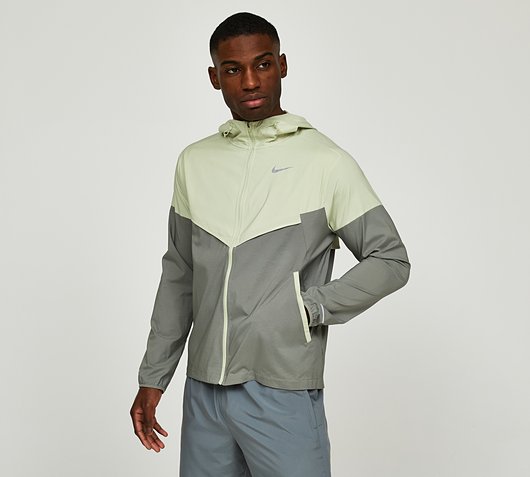 NIKE REPEL WINDRUNNER OLIVE REFLECTIVE SILVER