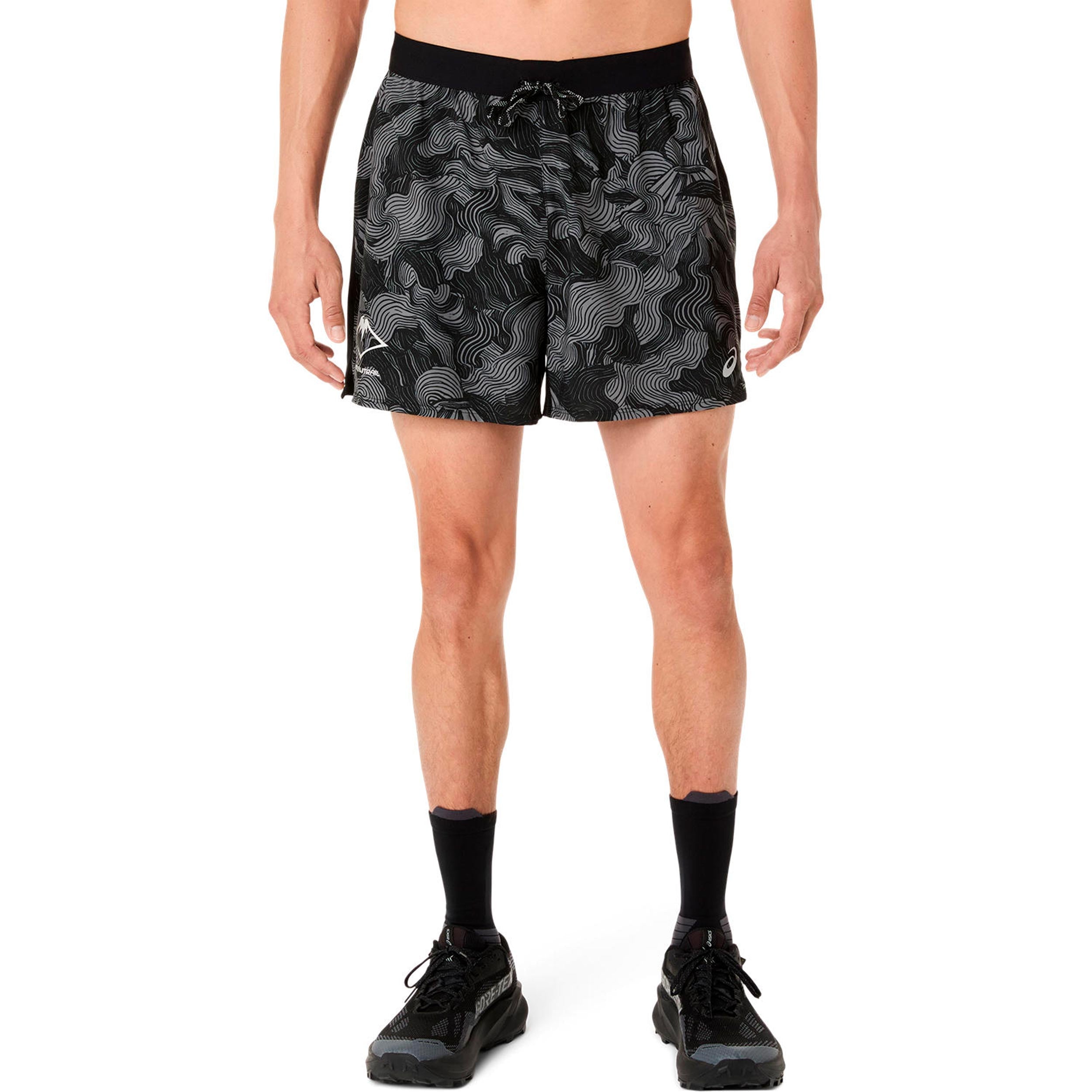 ASICS Fujitrail AOP 5in Running shorts Men - black, grey
