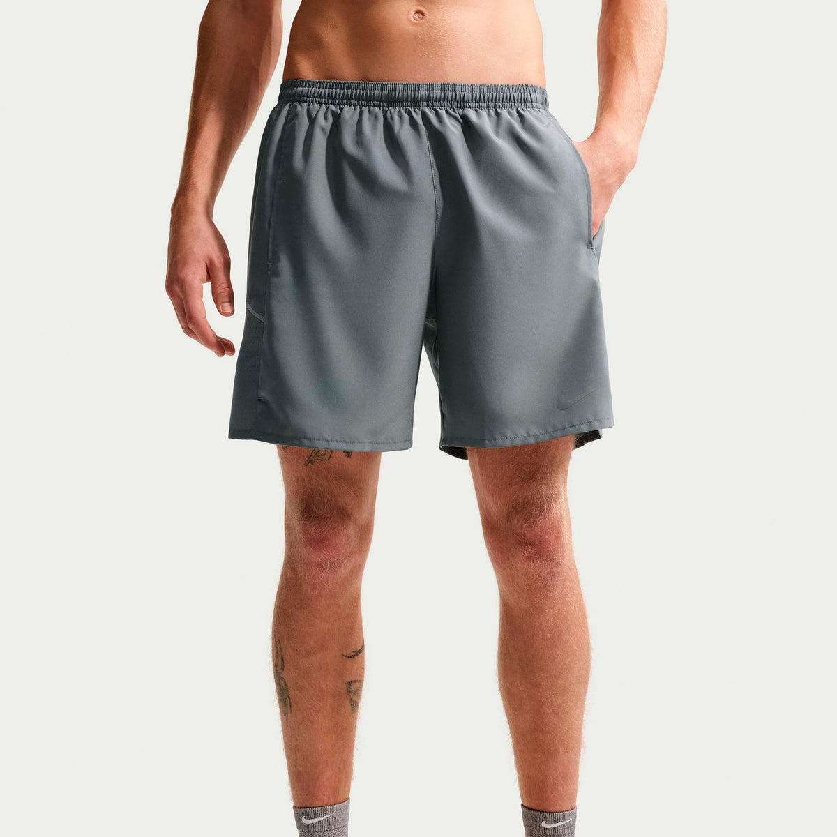 Nike Miler 7in Running shorts Grey/silver