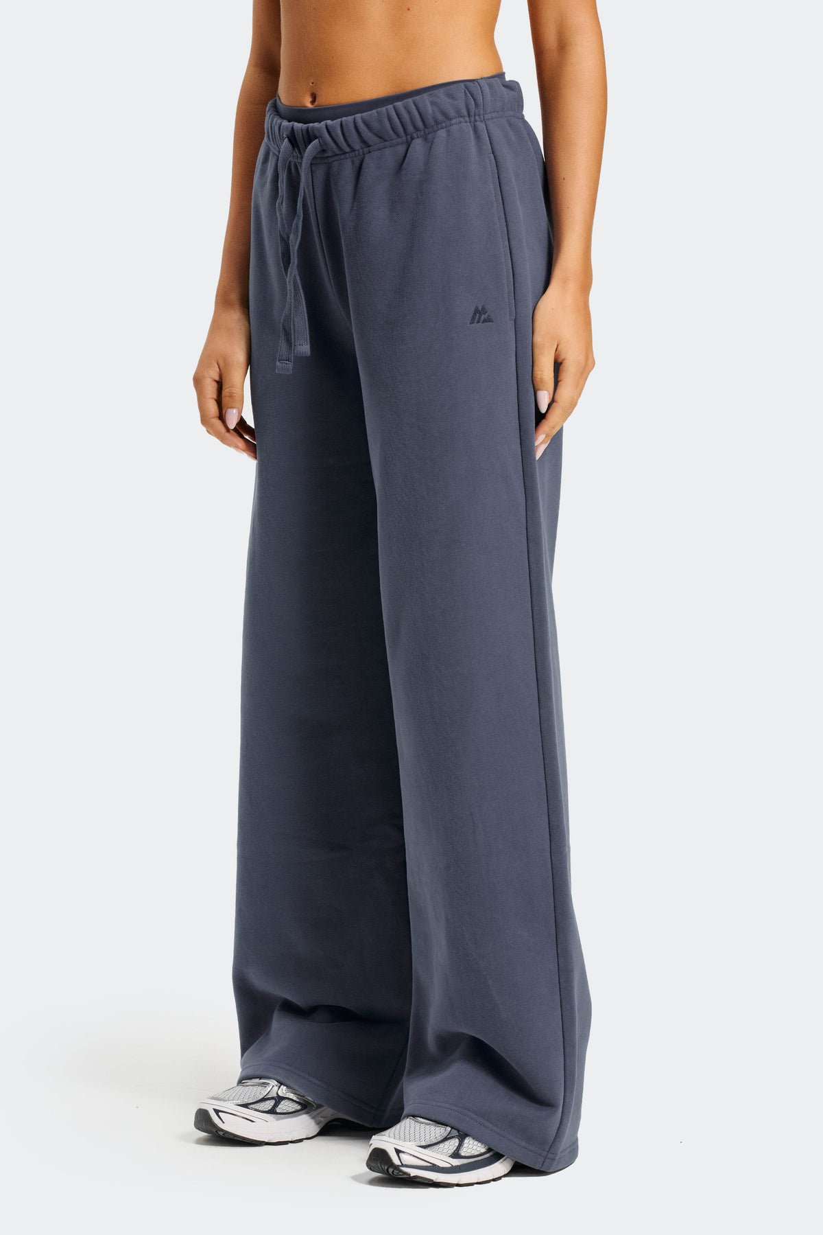 Montirex Women's Form Wide Leg Jogger - Blue (932147-0397)