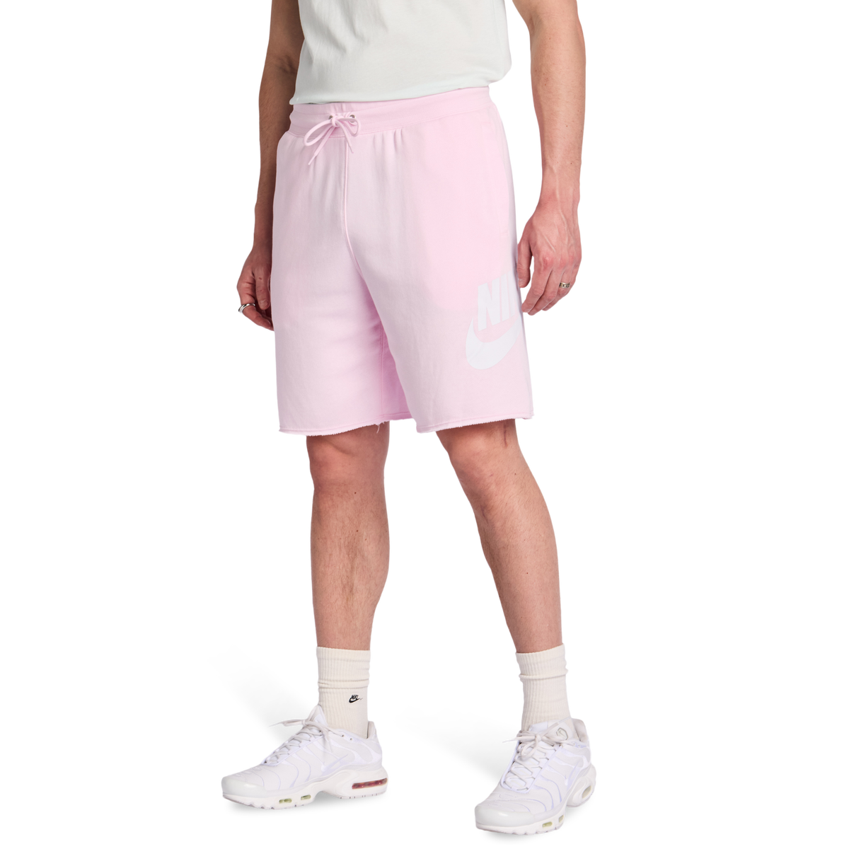 Nike Club Alumni Men's Shorts - Pink