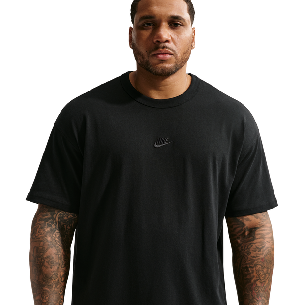 Nike Essential T-Shirts - Black