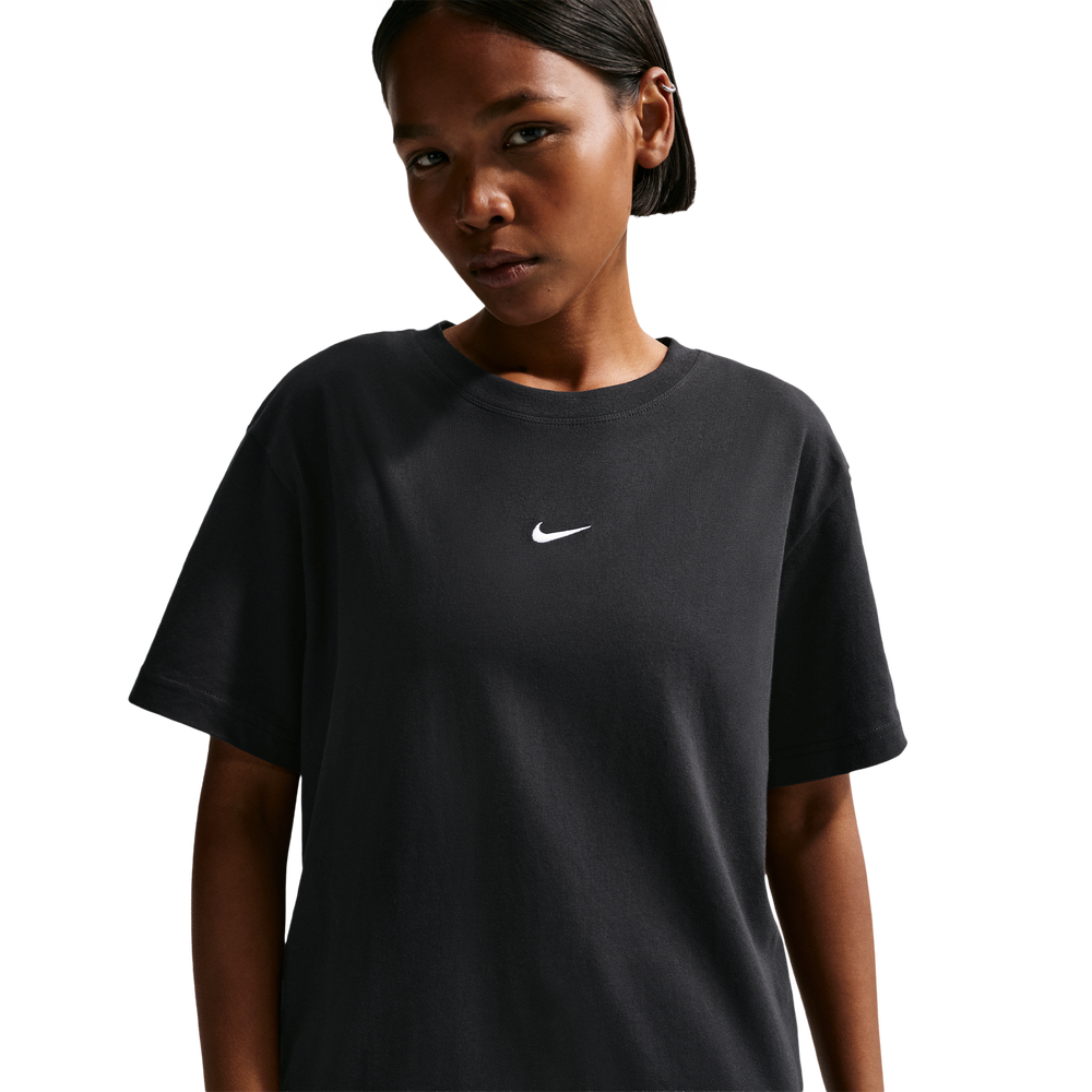 Nike Sportswear Women's T-Shirt - Black