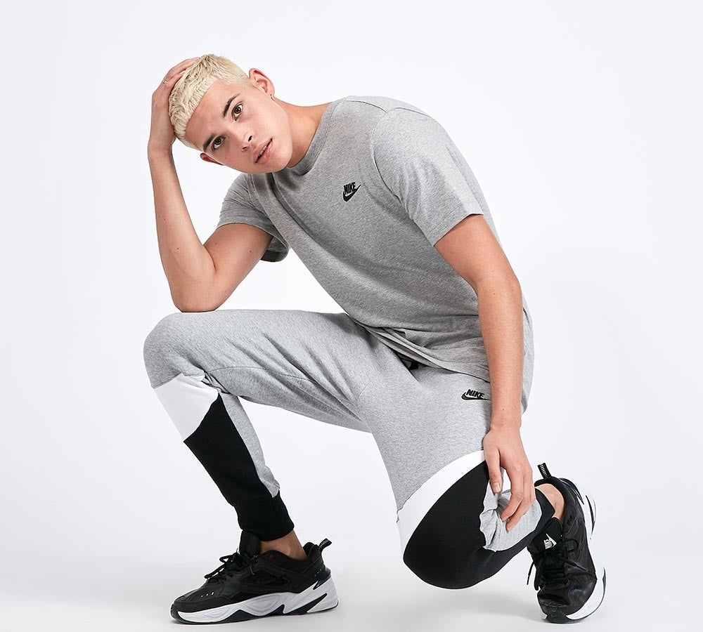 Nike Men's Club T-Shirt - Dark Grey Heather