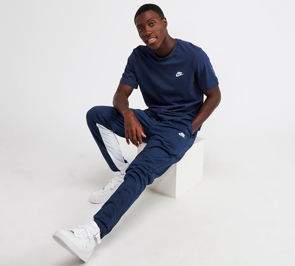 Nike Men's Club T-Shirt - Navy