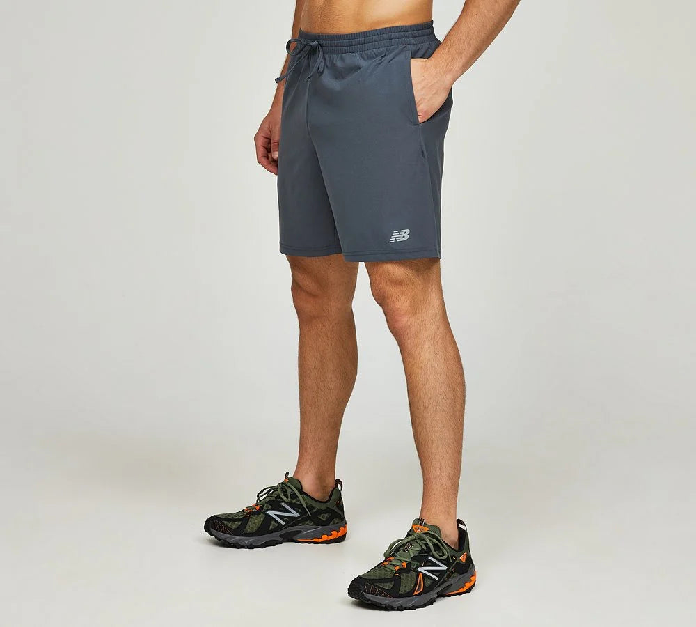 NEW BALANCE RUN 7 INCH SHORT - GREY