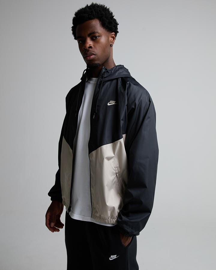 Nike Men's Lined Windrunner 26 Jacket - Black/Cream