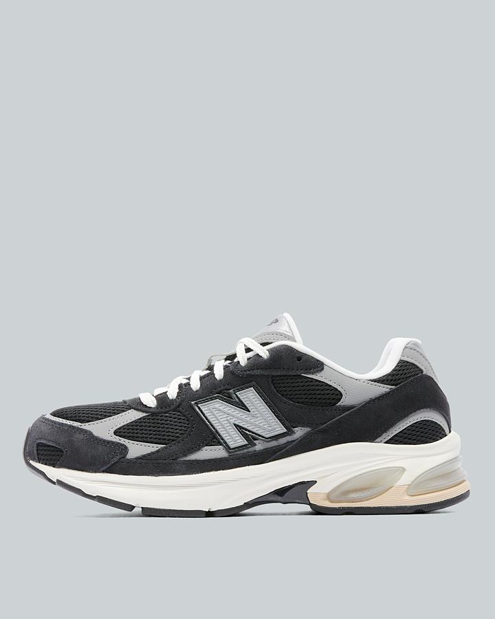 New Balance Men's U2010 Trainer - Black/Shadow Grey/Sea Salt