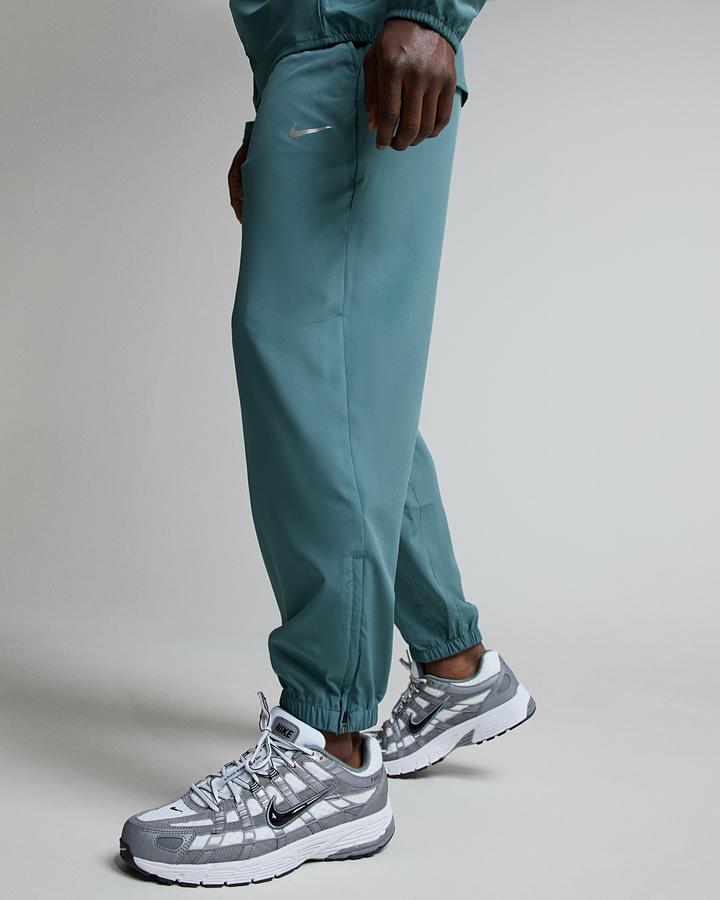 Nike Men's Dri-FIT Form Tapered Pant - Mineral Slate/Black/Reflective Silver