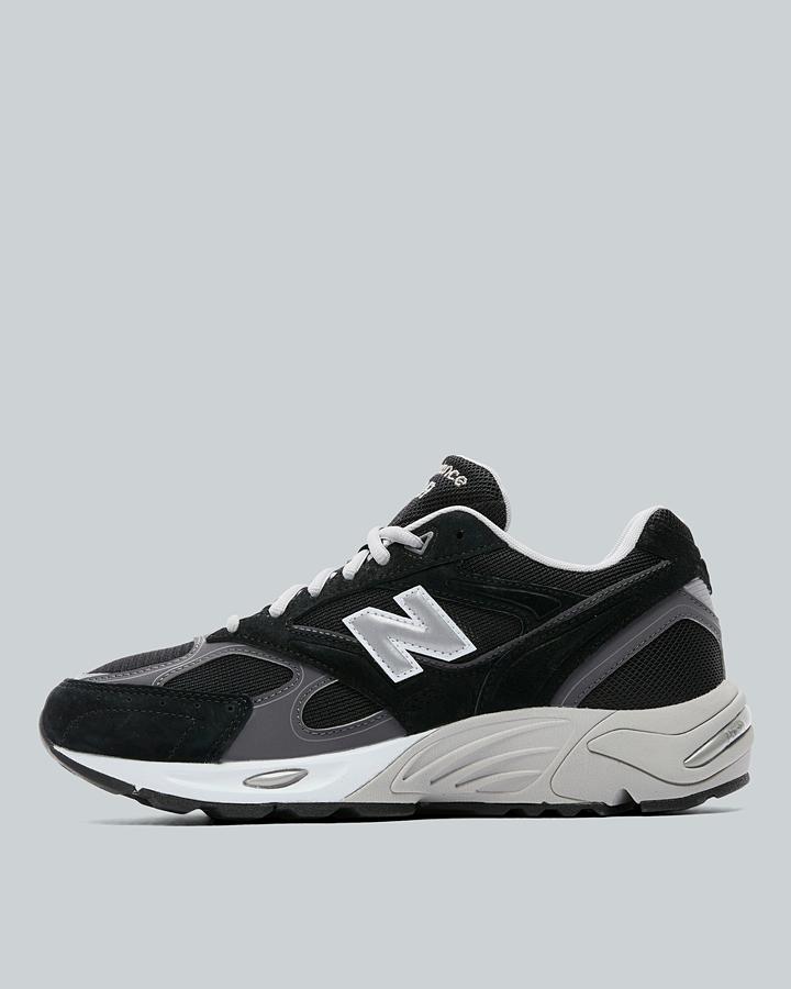 New Balance Men's 880R Trainer - Black/Castlerock/White