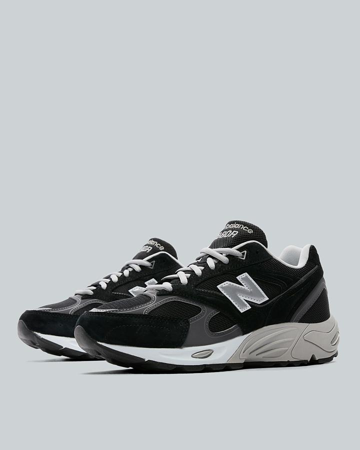 New Balance Men's 880R Trainer - Black/Castlerock/White