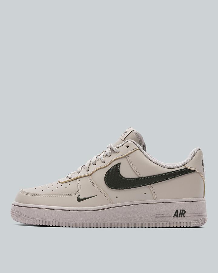 Nike Men's Air Force 1 Low LV8 DS Trainer - College Beige/Newsprint