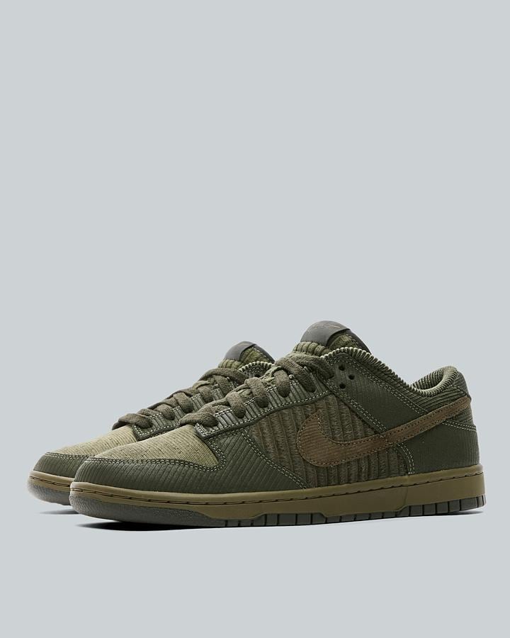 Nike Men's Dunk Low Retro Premium Trainer - Cargo Khaki/Medium Olive/Sequoia/Cargo Khaki
