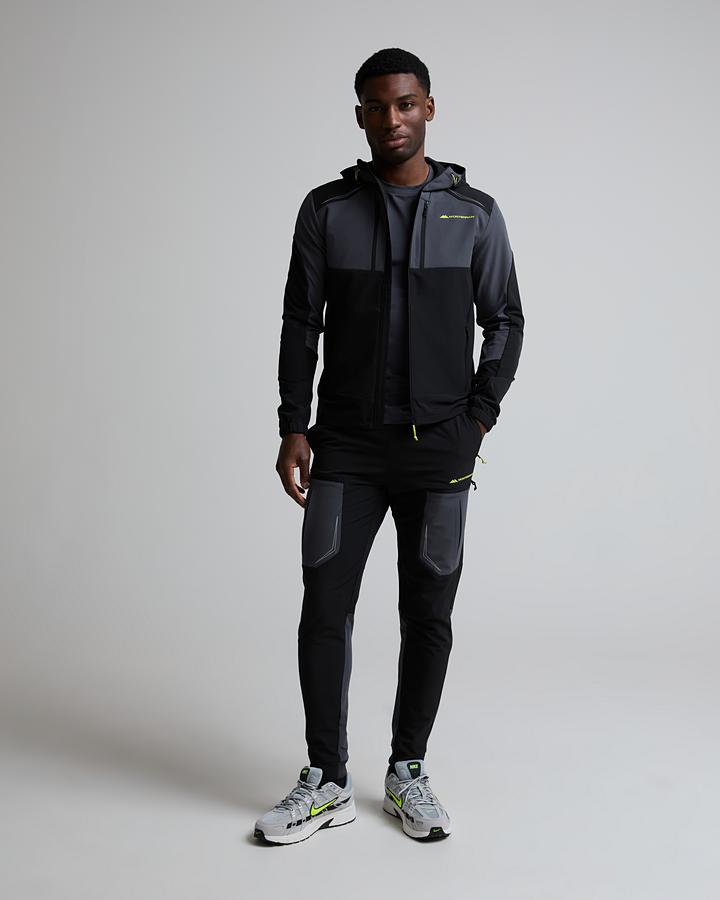 Monterrain Men's Orbit Woven Running Pant - Black/Urban Charcoal/Citrus Fusion
