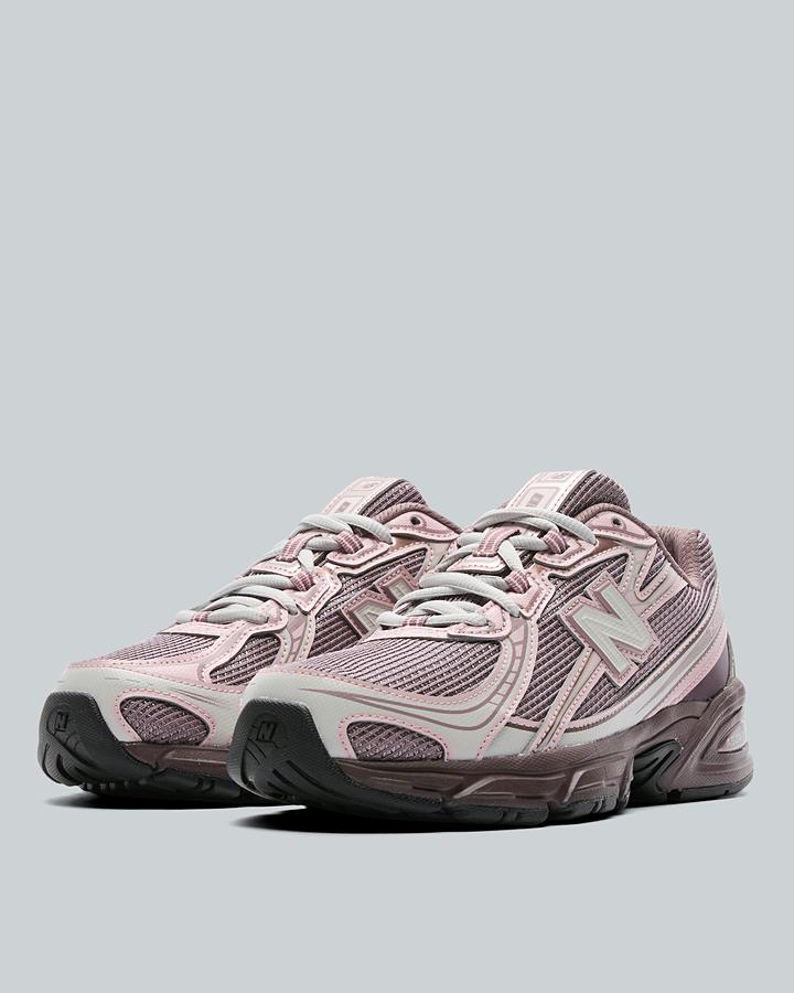 New Balance Junior 740 Trainers - Pebble Pink Chalk