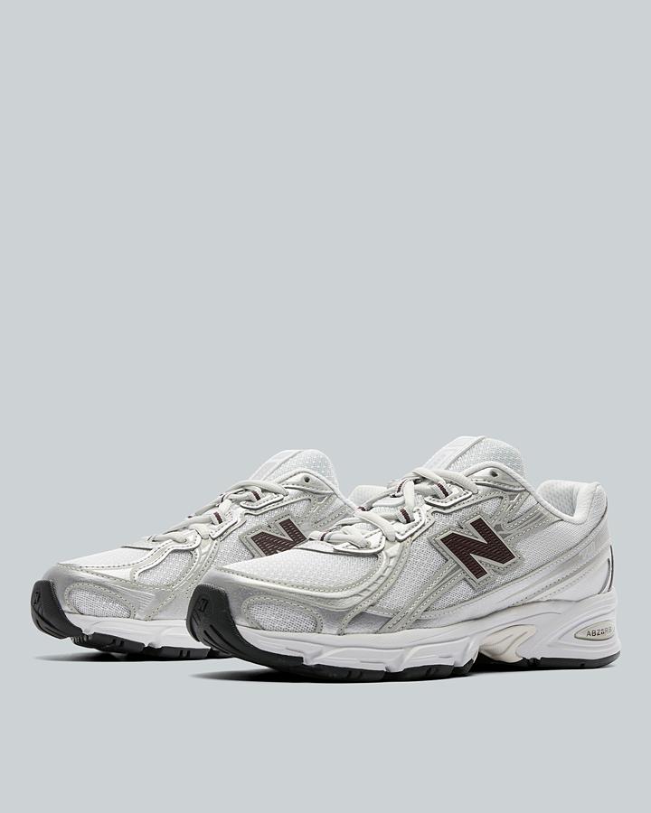 New Balance Women's 740 Trainer - White/Dark Burgundy