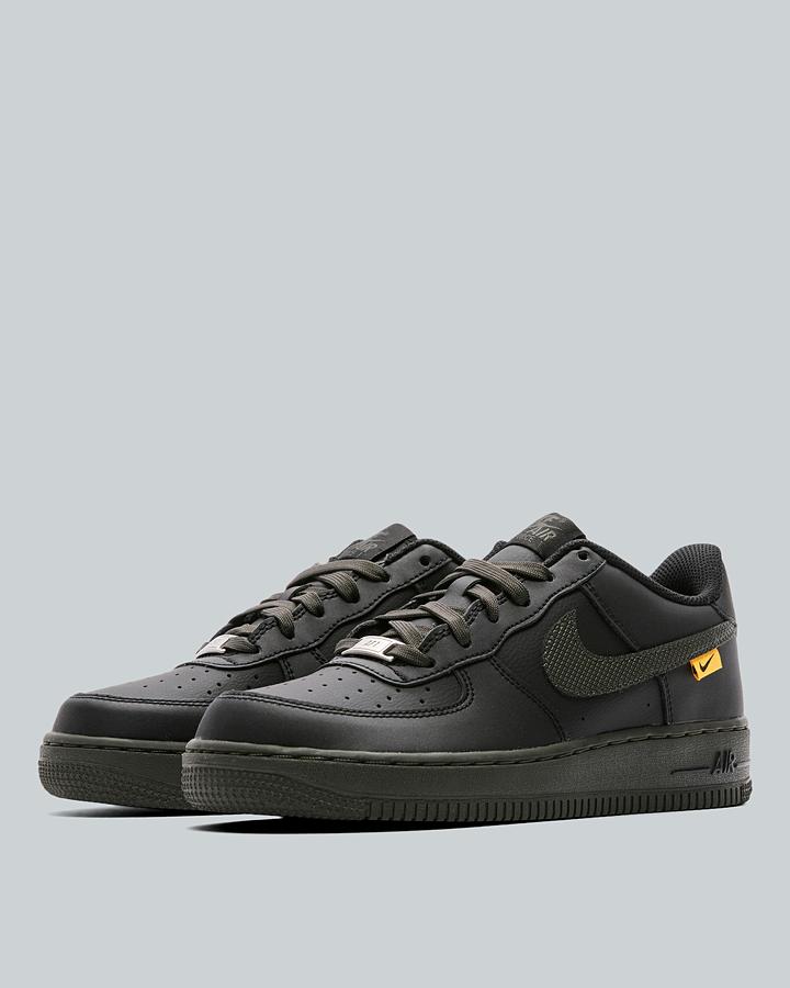 Nike Junior Air Force 1 Tech Trainers - Black Newsprint Metallic Silver