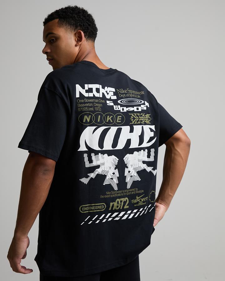 Nike Men's Poster LSE T-Shirt - Jet Black/White