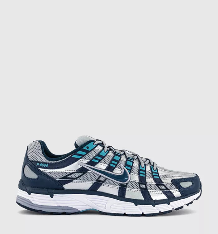 NIKE P-6000 - ARMORY NAVY/METALLIC SILVER