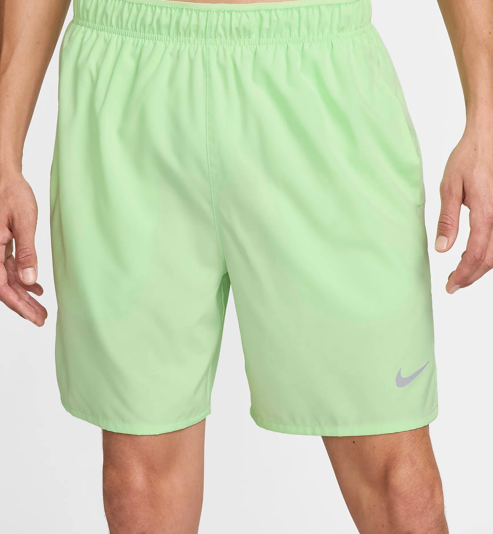 NIKE CHALLENGER SHORT - VAPOUR GREEN