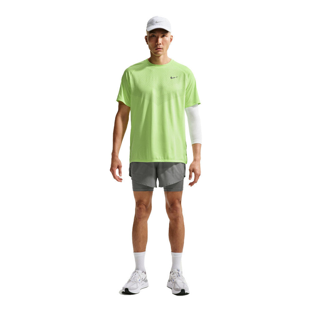 Nike Stride Dri-FIT 5 Inch Hybrid Men's Running Shorts - Smoke Grey/Reflective Silver