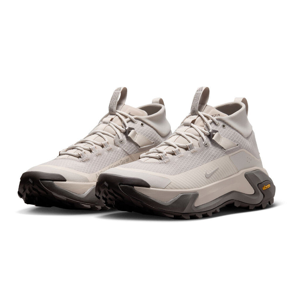 Nike ACG Zegama Hike Men's Hiking Shoes - Cream/Light Orewood