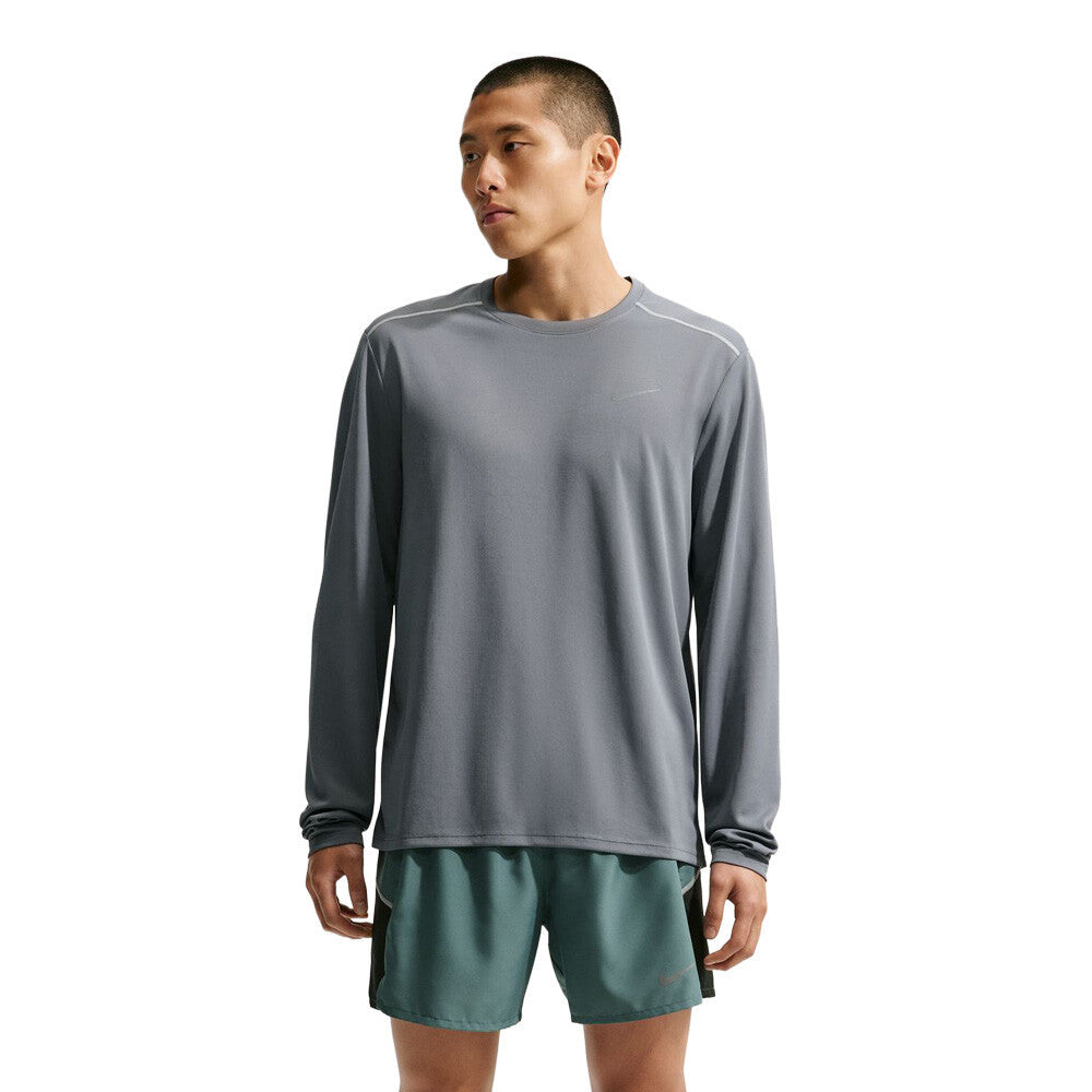 Nike Dri-FIT Miler Men's Running Top - Smoke Grey/Reflective Silver