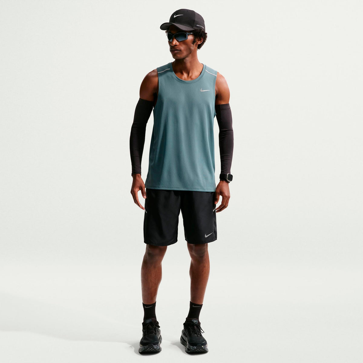 Nike Miler 9in Men's Shorts - Black/Silver