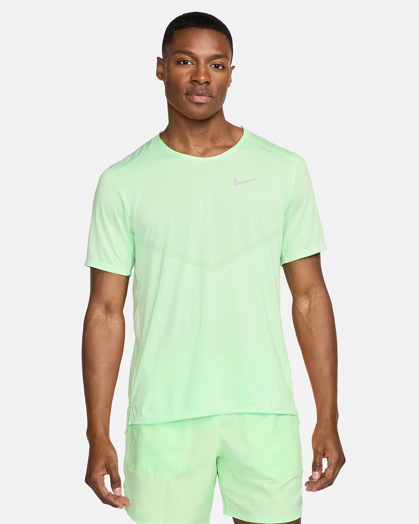 NIKE 365 RISE T SHIRT - VAPOUR GREEN