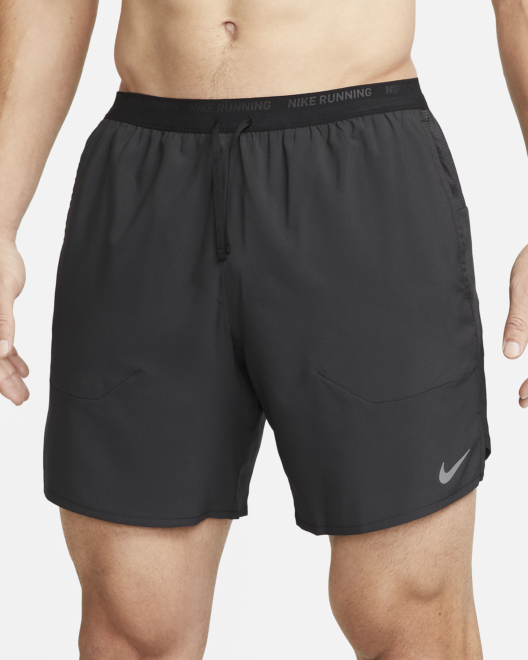 NIKE FLEX STRIDE SHORT 7 INCH - BLACK